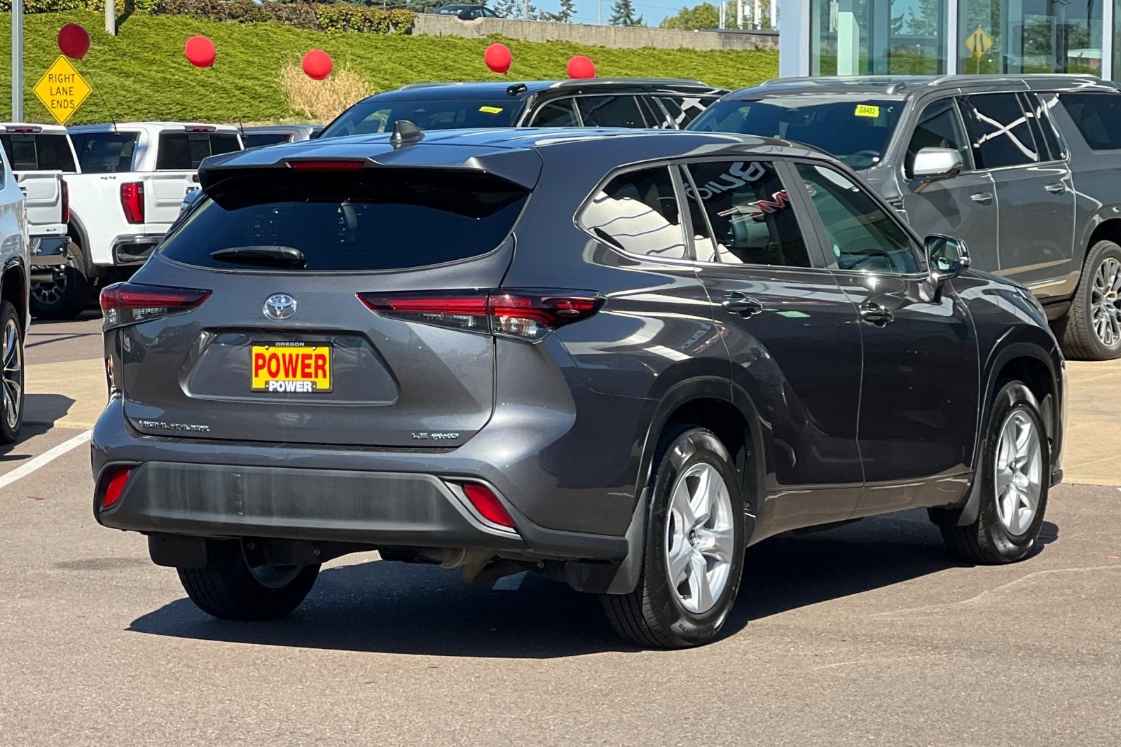 2024 Toyota Highlander LE