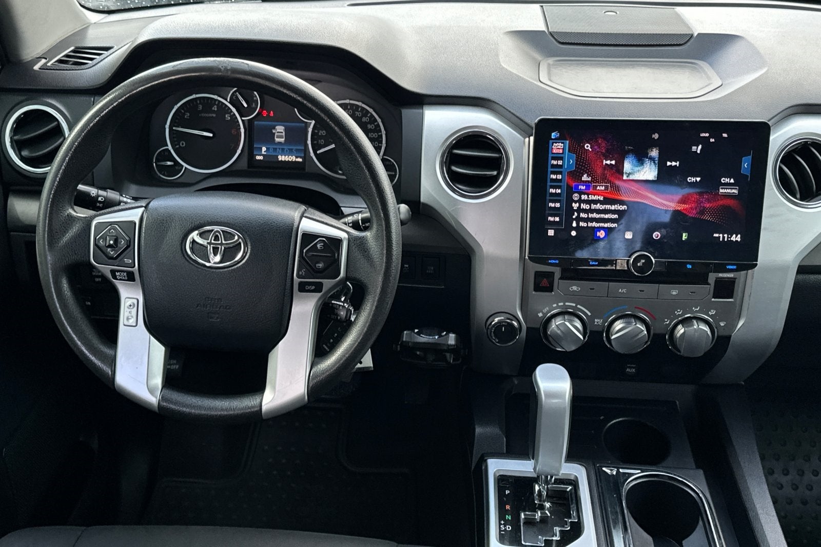 2014 Toyota Tundra SR5