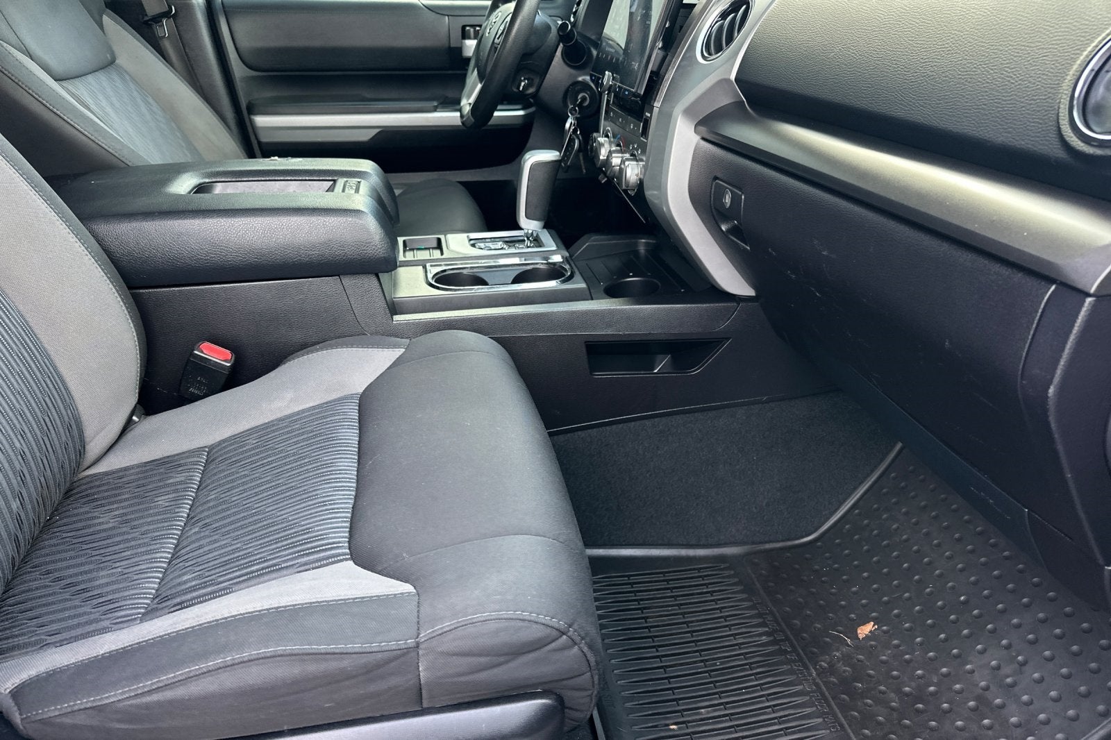 2014 Toyota Tundra SR5