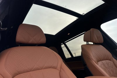 2023 BMW X7 xDrive40i