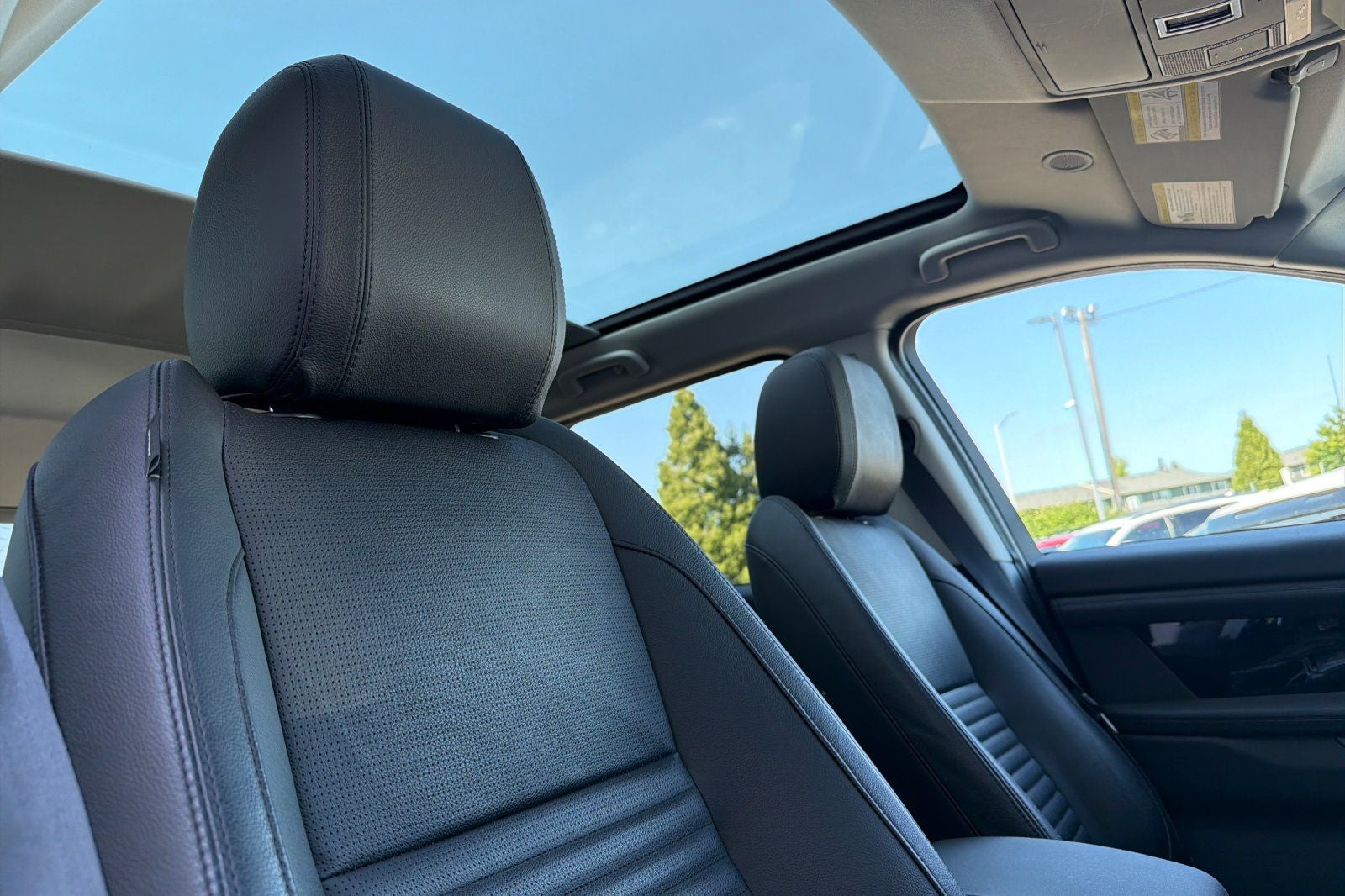 2022 Land Rover Discovery Sport SE