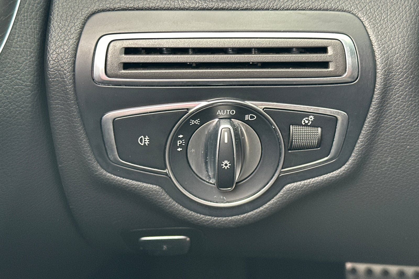 2022 Mercedes-Benz C-Class C 300