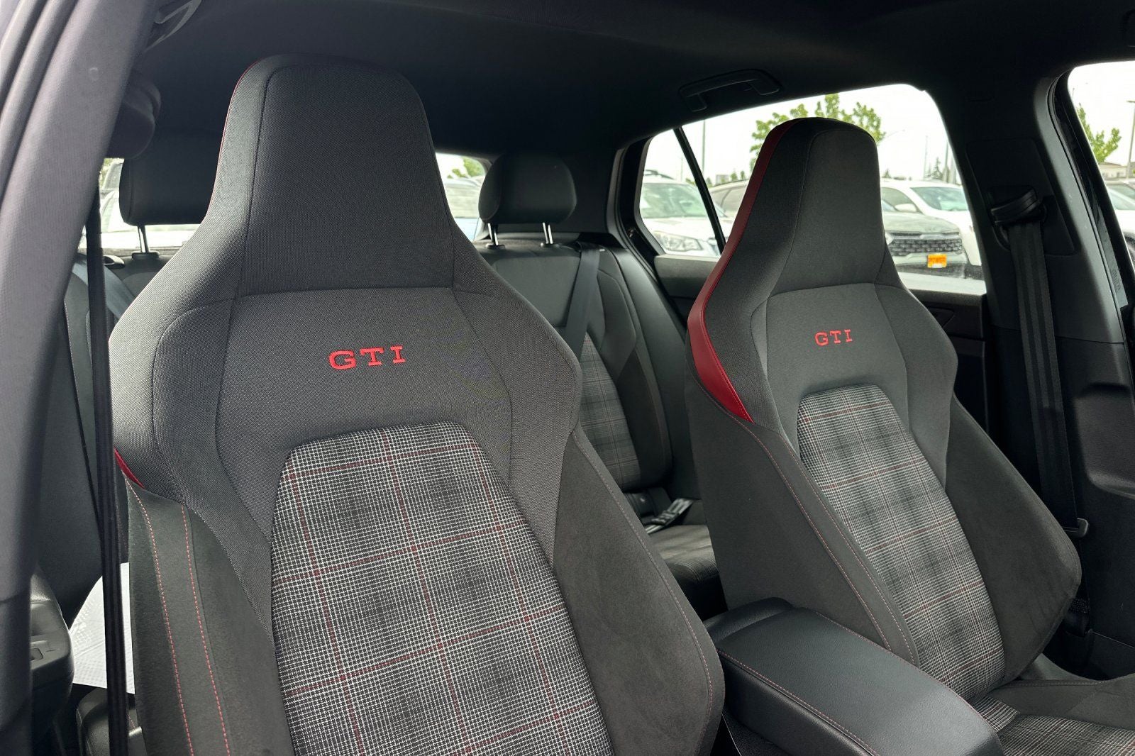 2024 Volkswagen Golf GTI 2.0T SE