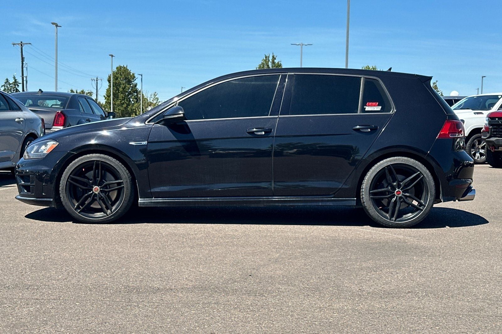 2017 Volkswagen Golf R DCC & Navigation 4Motion