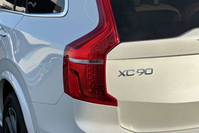 2017 Volvo XC90 T6 Momentum