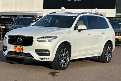 2017 Volvo XC90 T6 Momentum