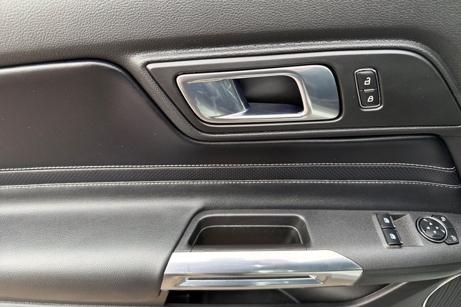 2023 Ford Mustang Mach 1