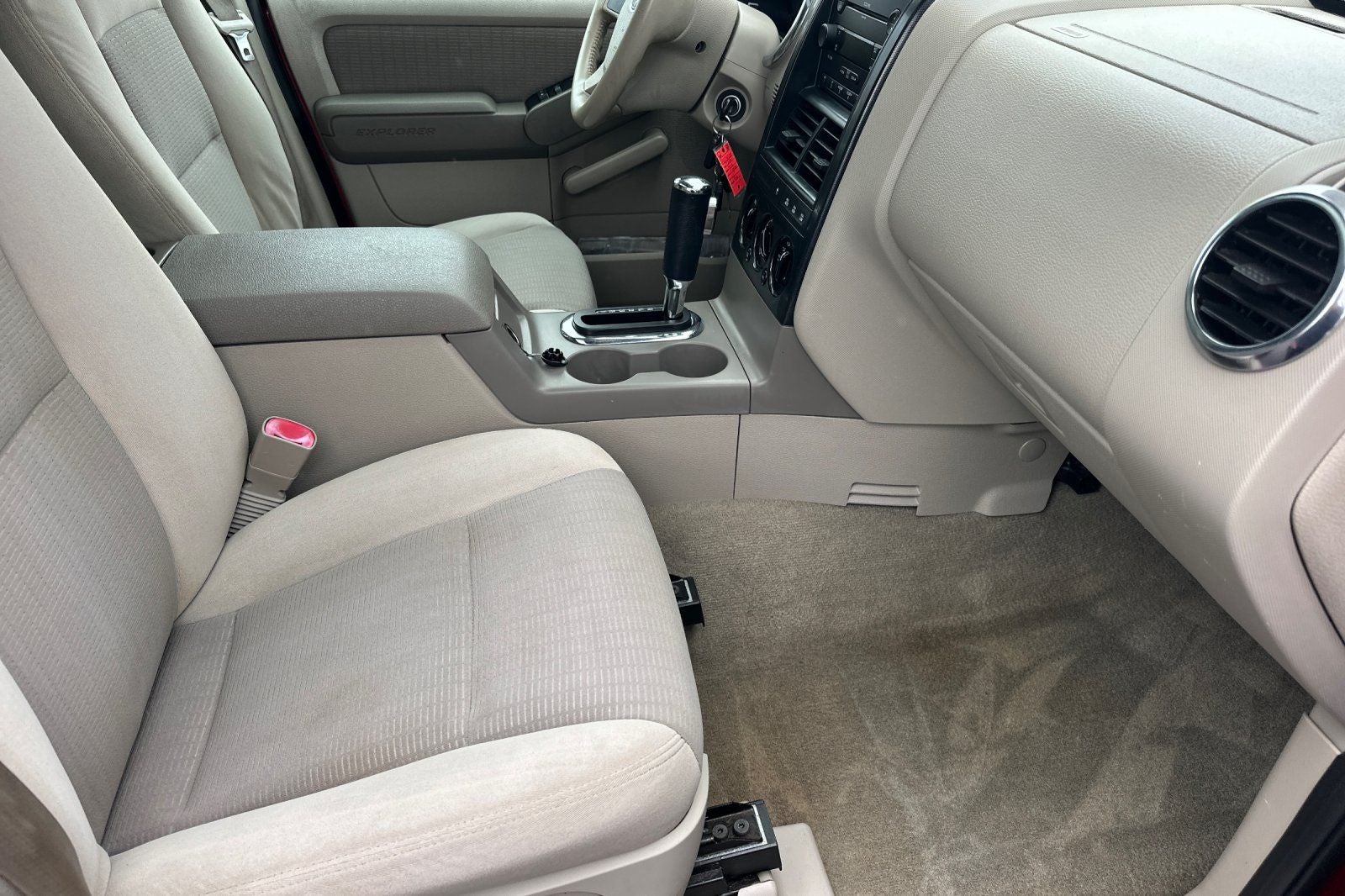 2006 Ford Explorer XLT 114 WB