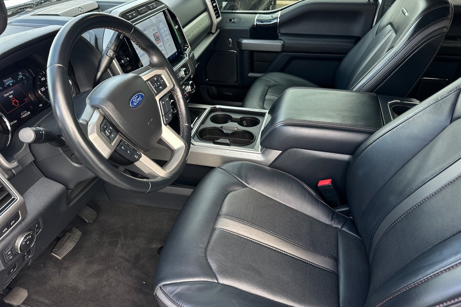 2022 Ford F-350SD Platinum