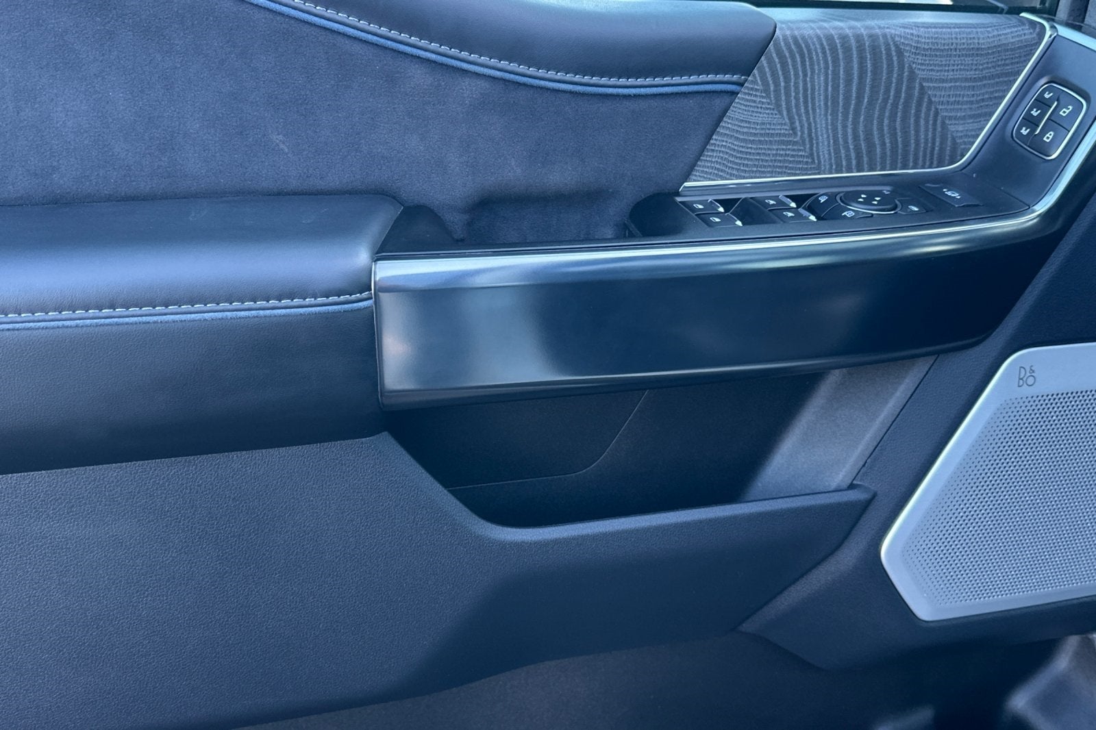 2025 Ford F-450SD Platinum