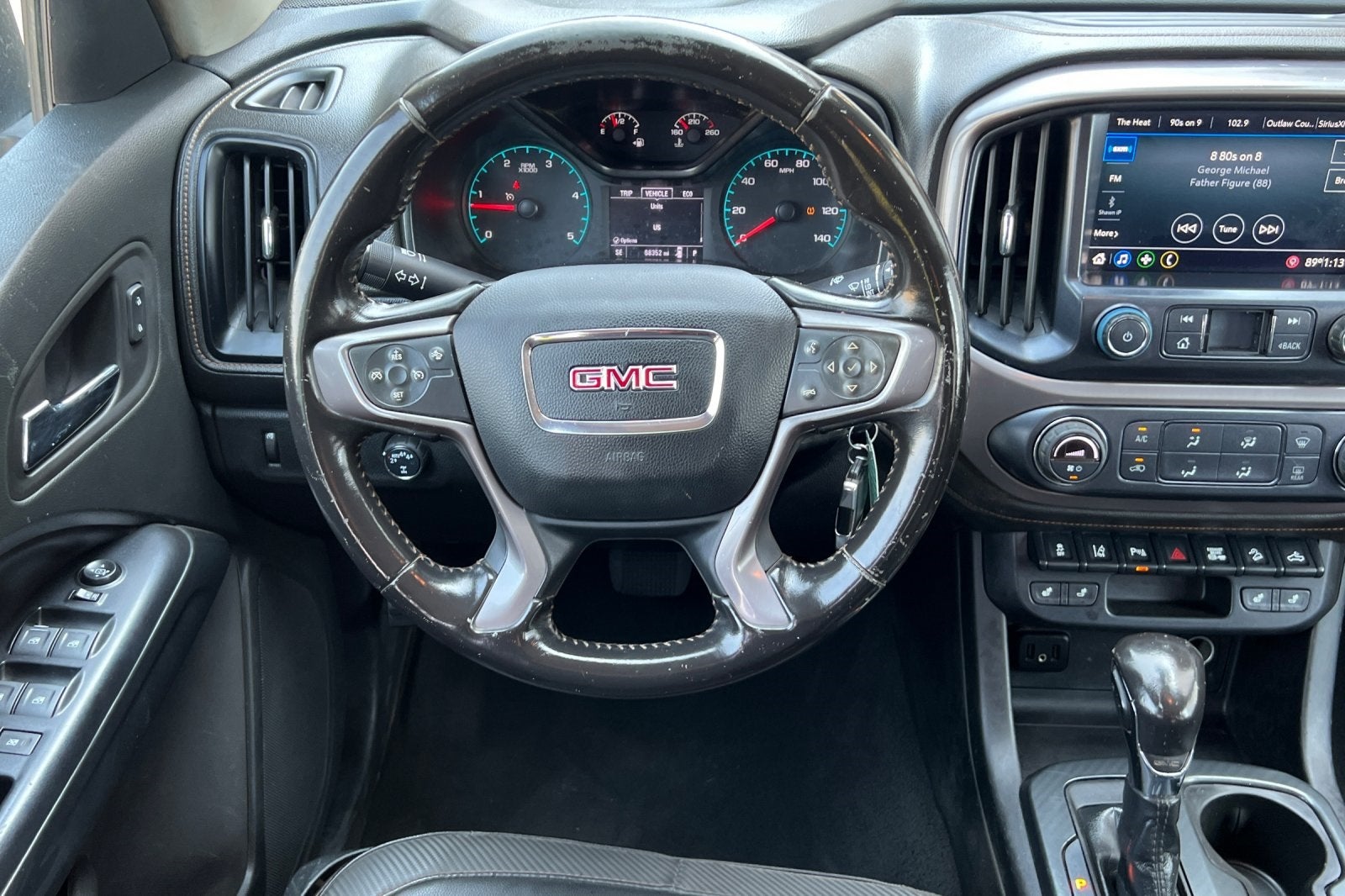 2022 GMC Canyon AT4 w/Cloth