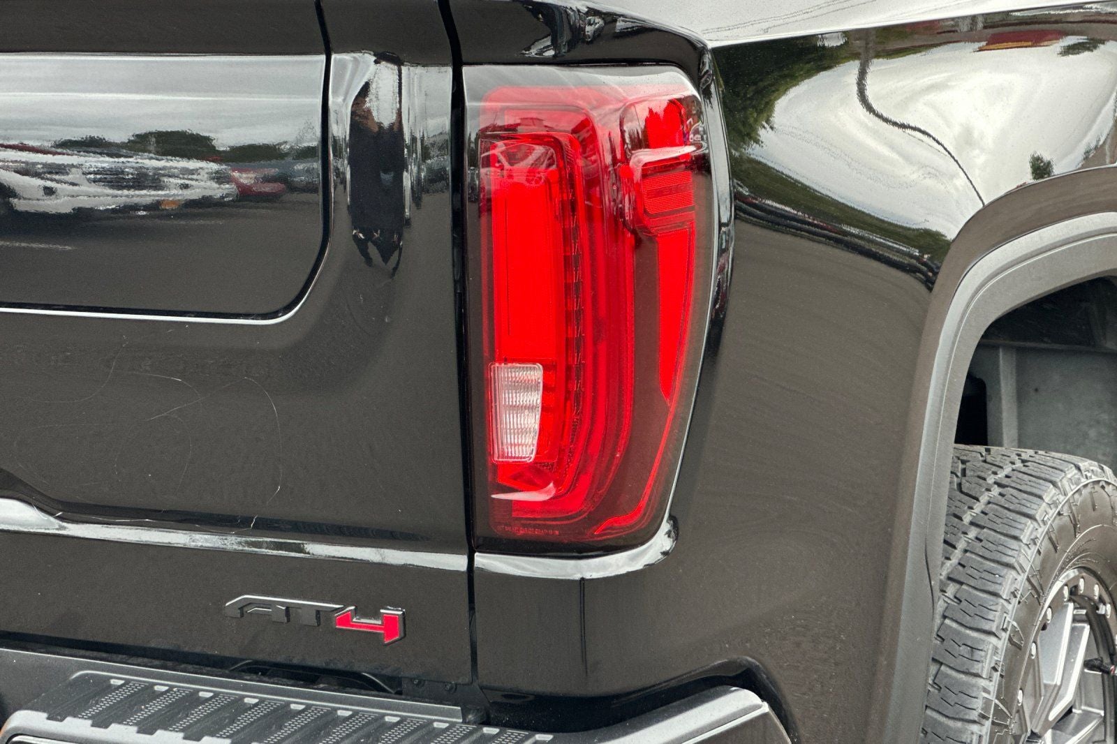 2022 GMC Sierra 1500 Limited AT4