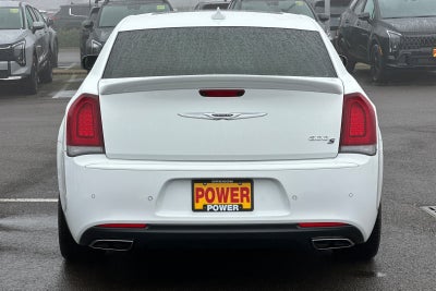2018 Chrysler 300 S