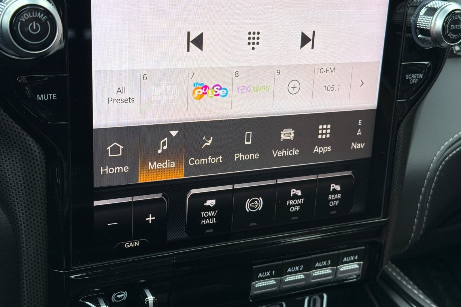 2025 RAM 3500 Limited