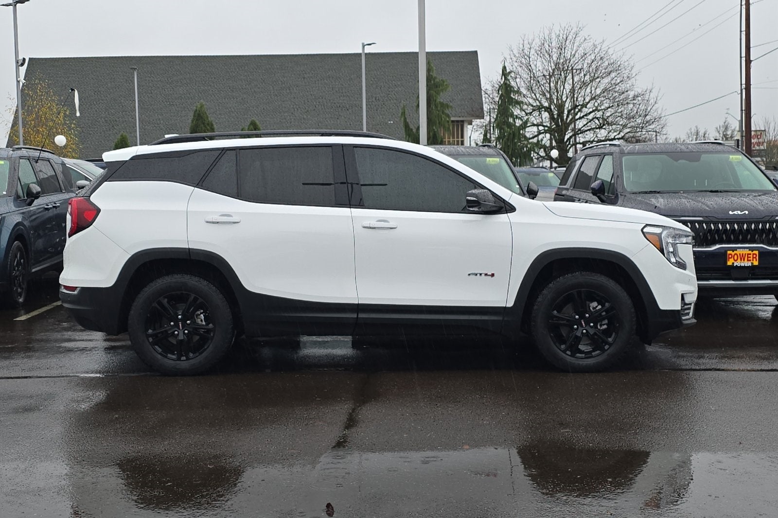 2023 GMC Terrain AT4