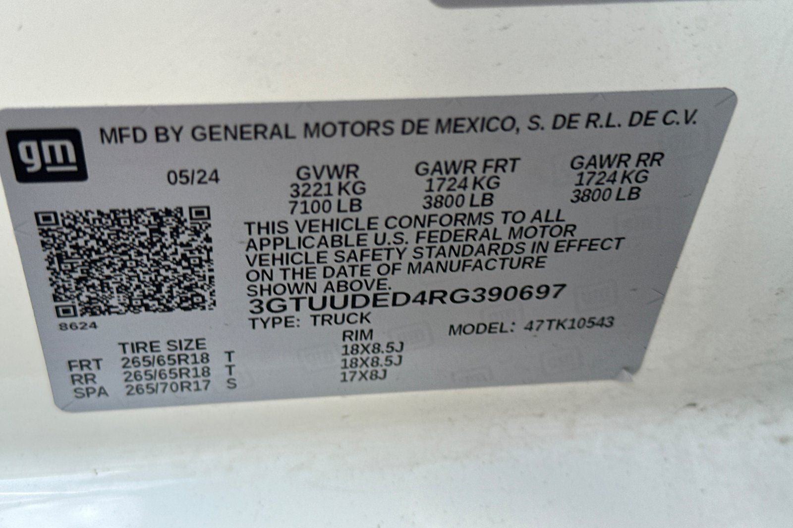 2024 GMC Sierra 1500 SLT