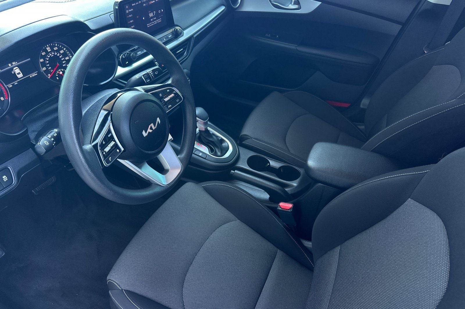 2023 Kia Forte LX