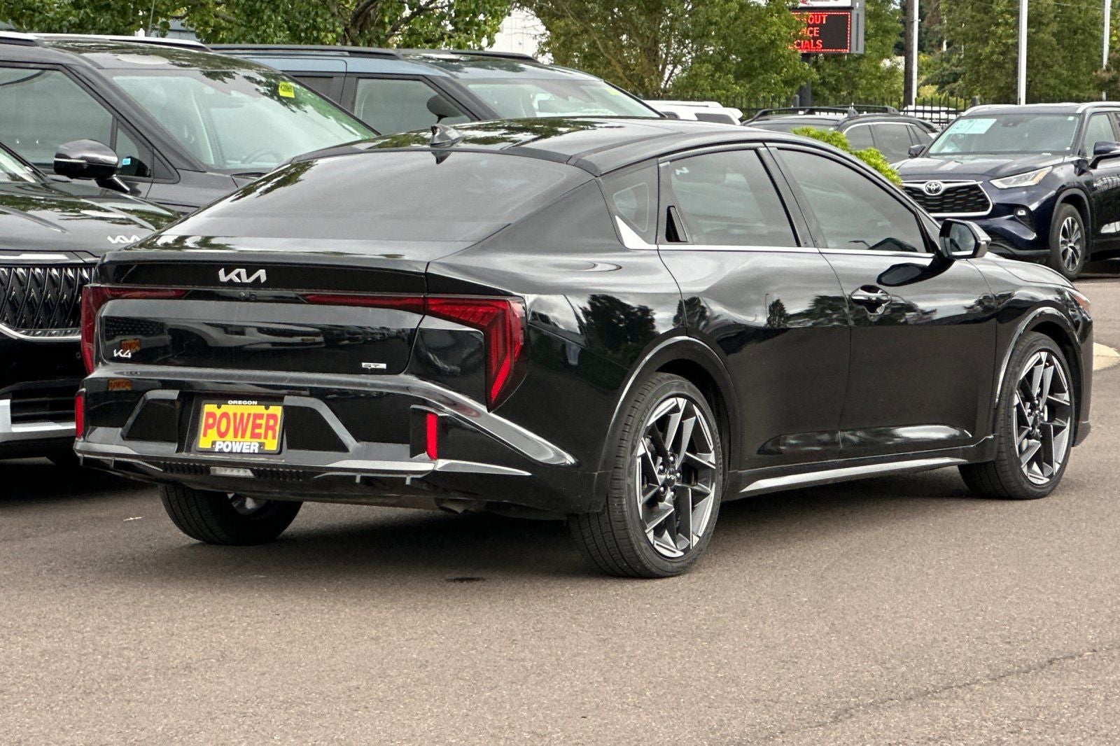 2025 Kia K4 GT-Line