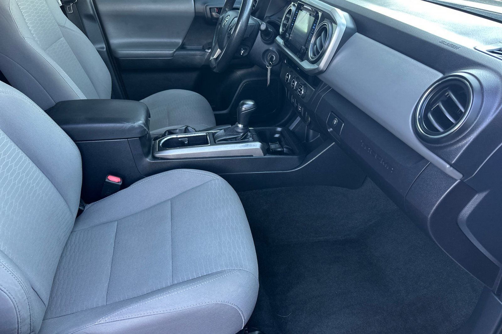 2017 Toyota Tacoma SR5 V6