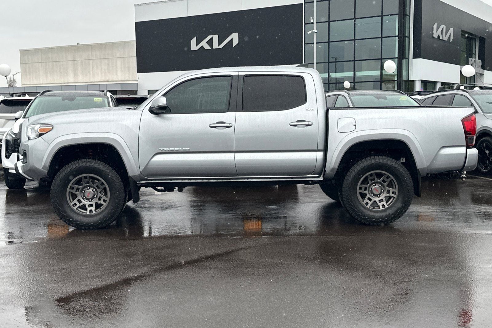 2022 Toyota Tacoma SR5 V6