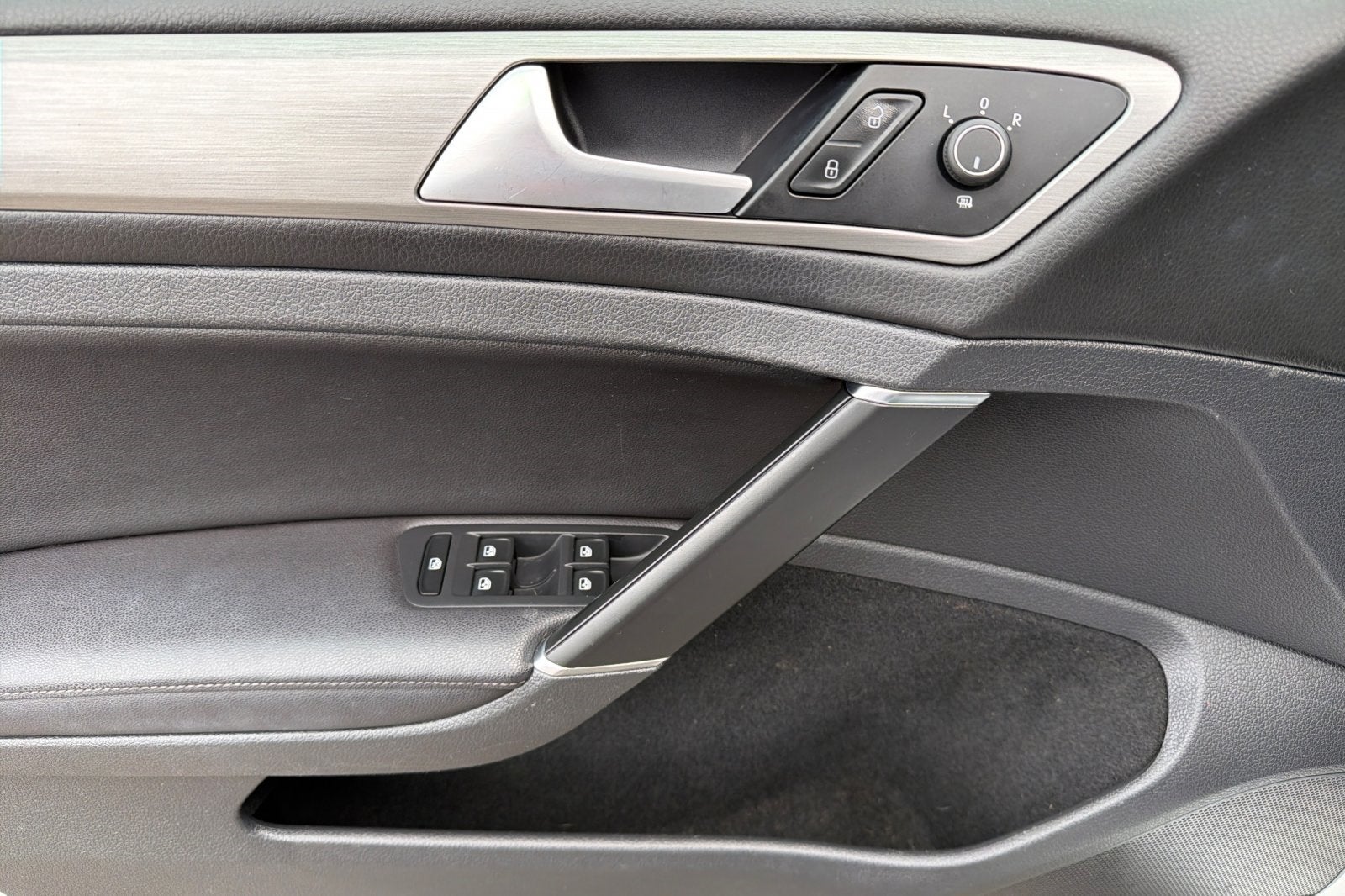 2016 Volkswagen Golf SportWagen SE