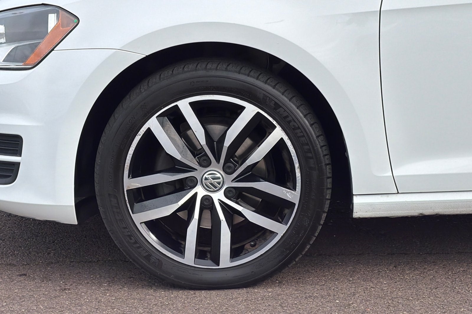 2016 Volkswagen Golf SportWagen SE