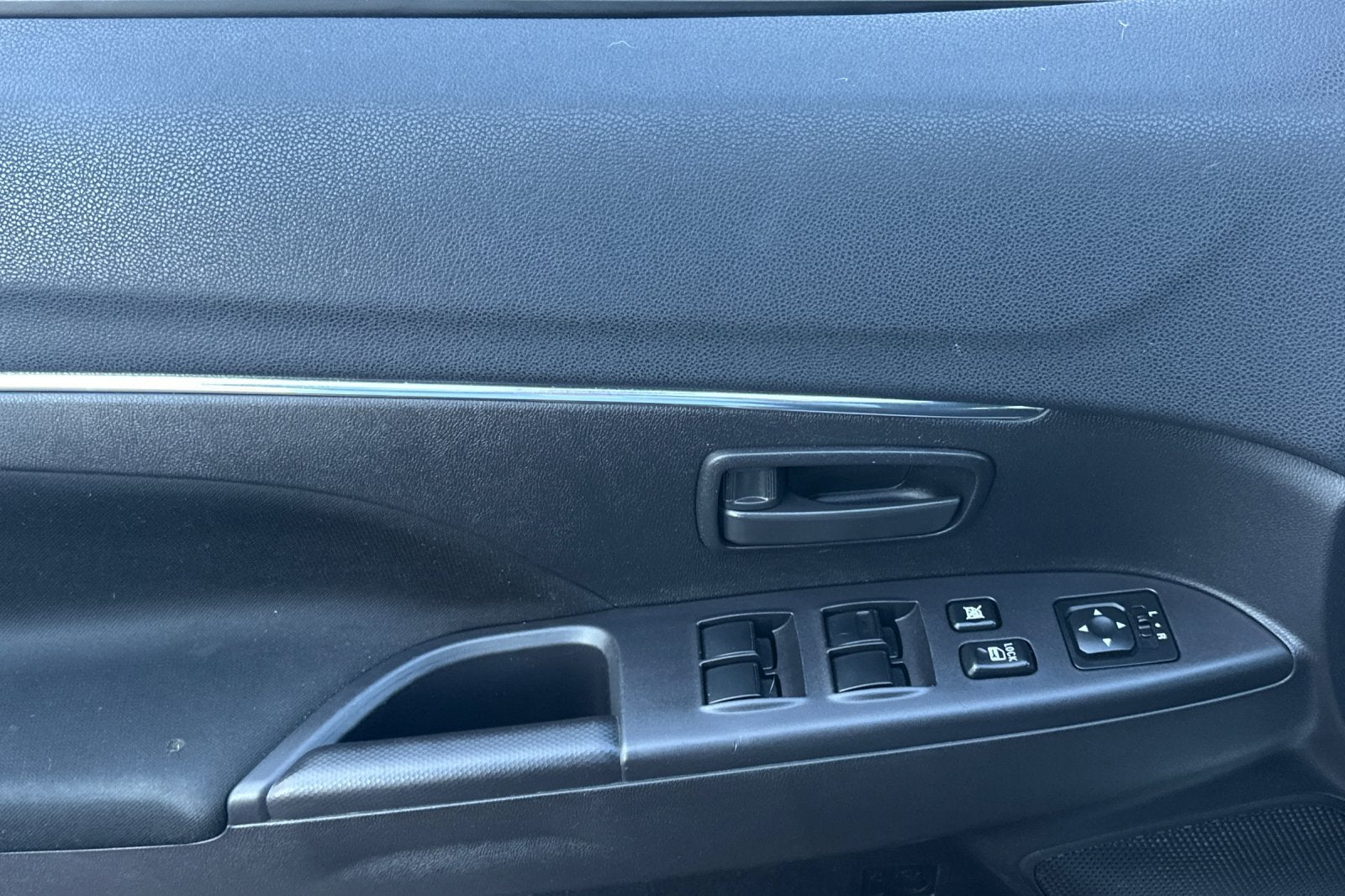 2014 Mitsubishi Outlander Sport ES