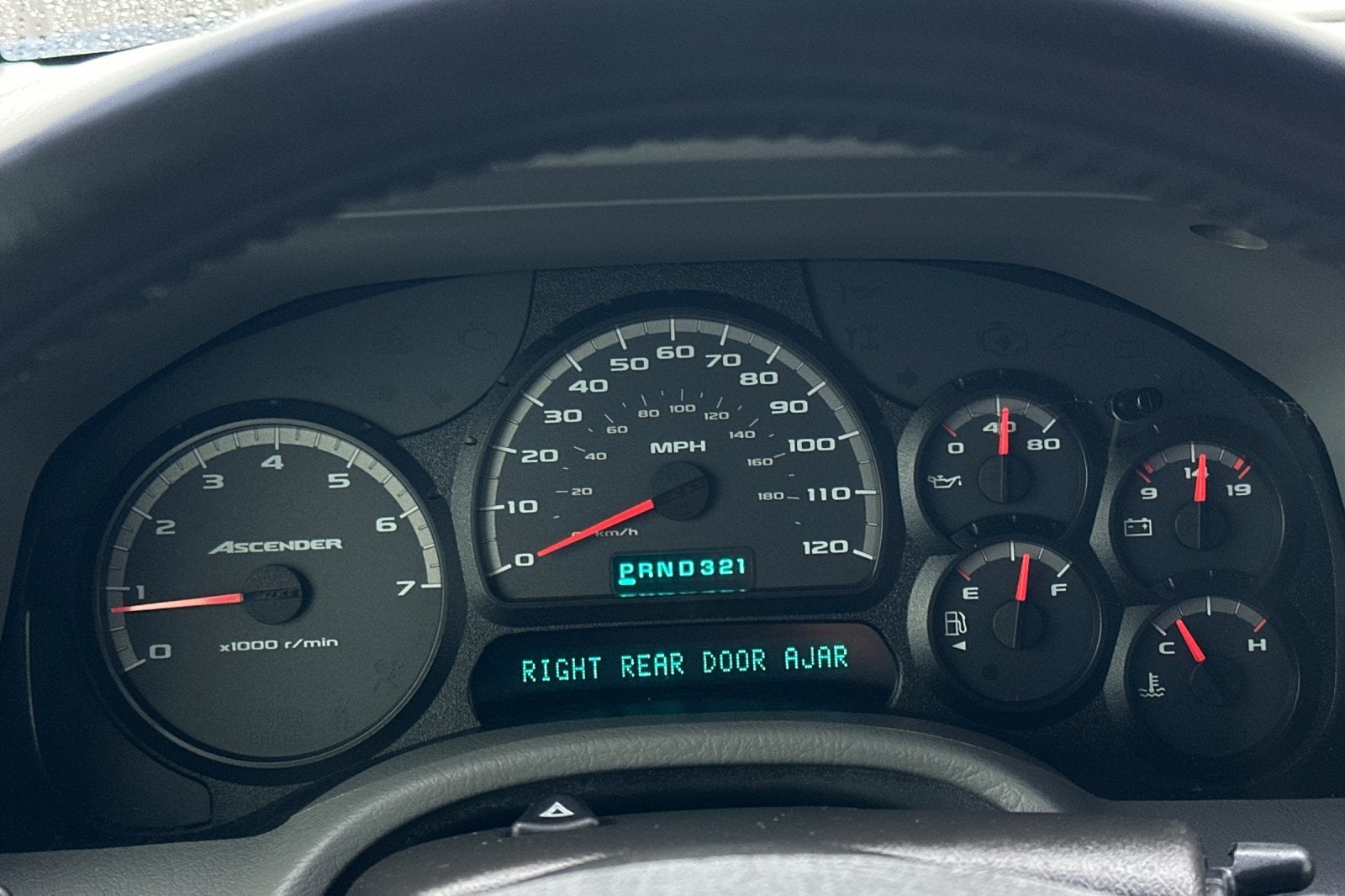 2005 Isuzu Ascender S