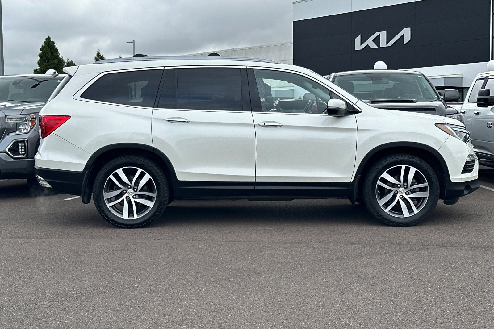 2018 Honda Pilot Elite