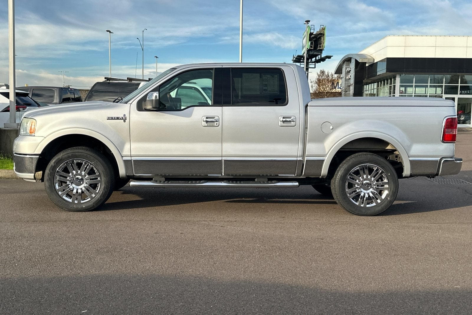2007 Lincoln Mark LT Base