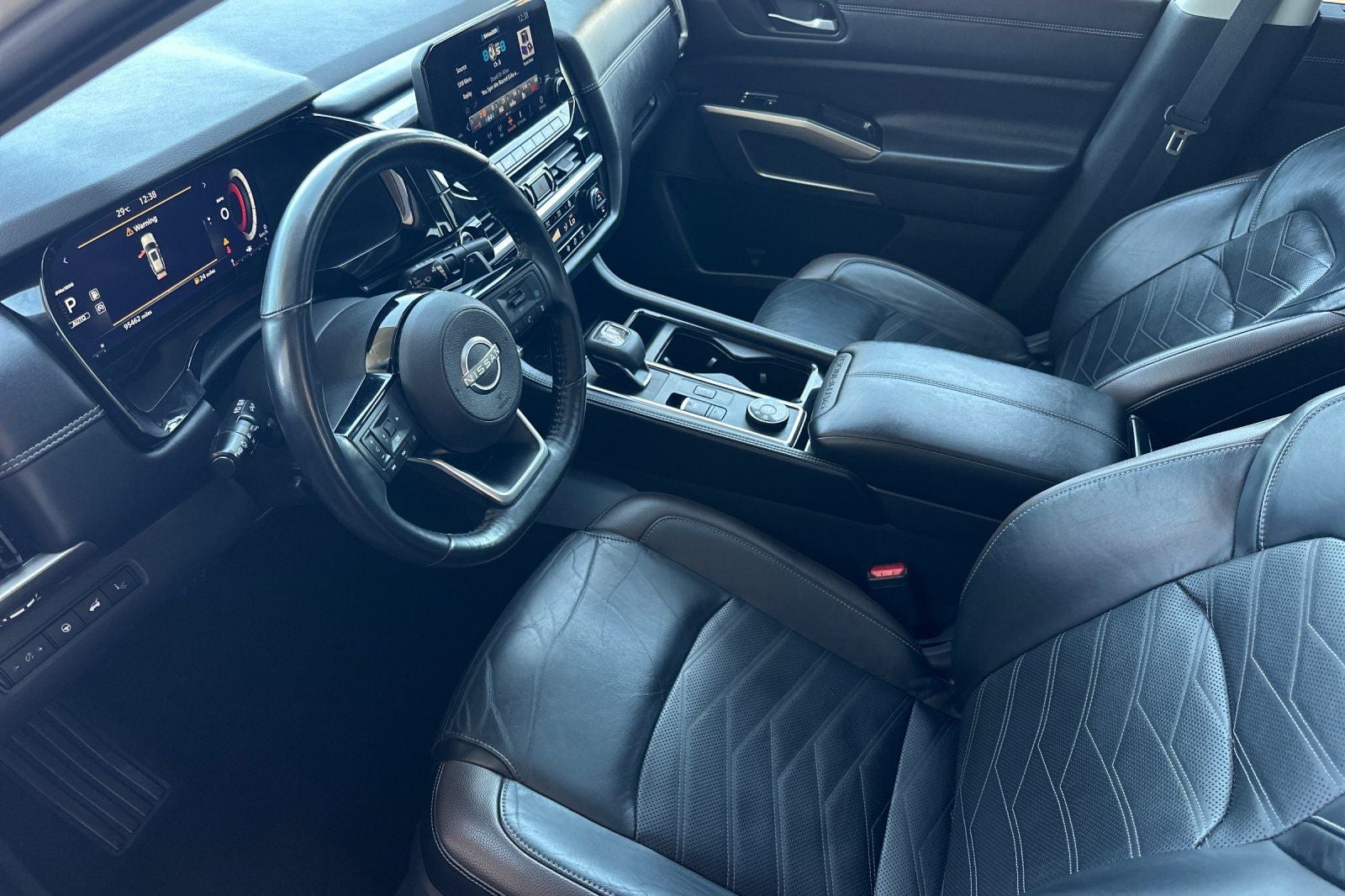 2022 Nissan Pathfinder Platinum