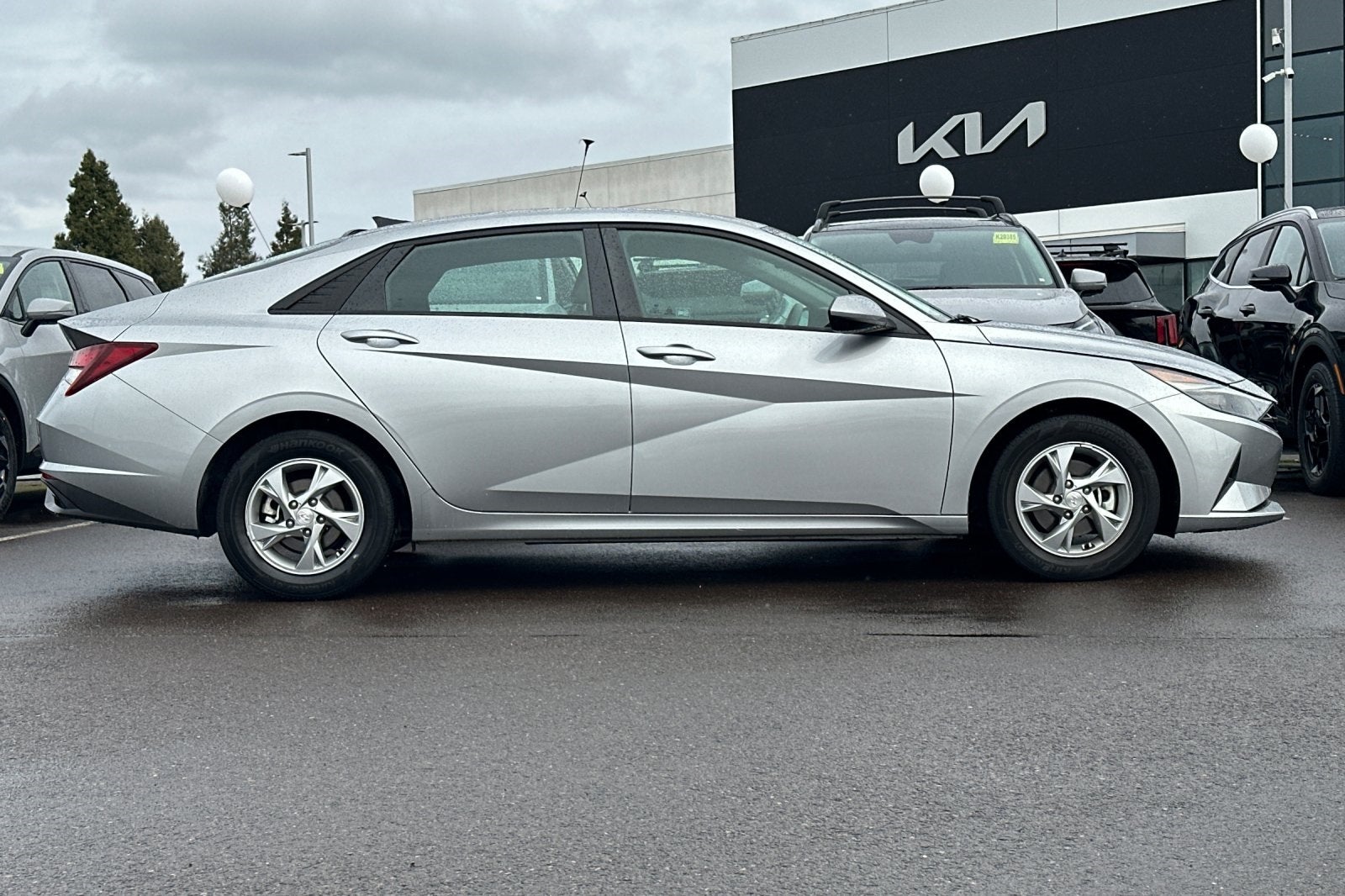 2021 Hyundai Elantra SE