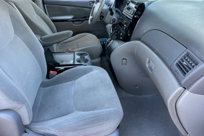 2004 Toyota Sienna LE