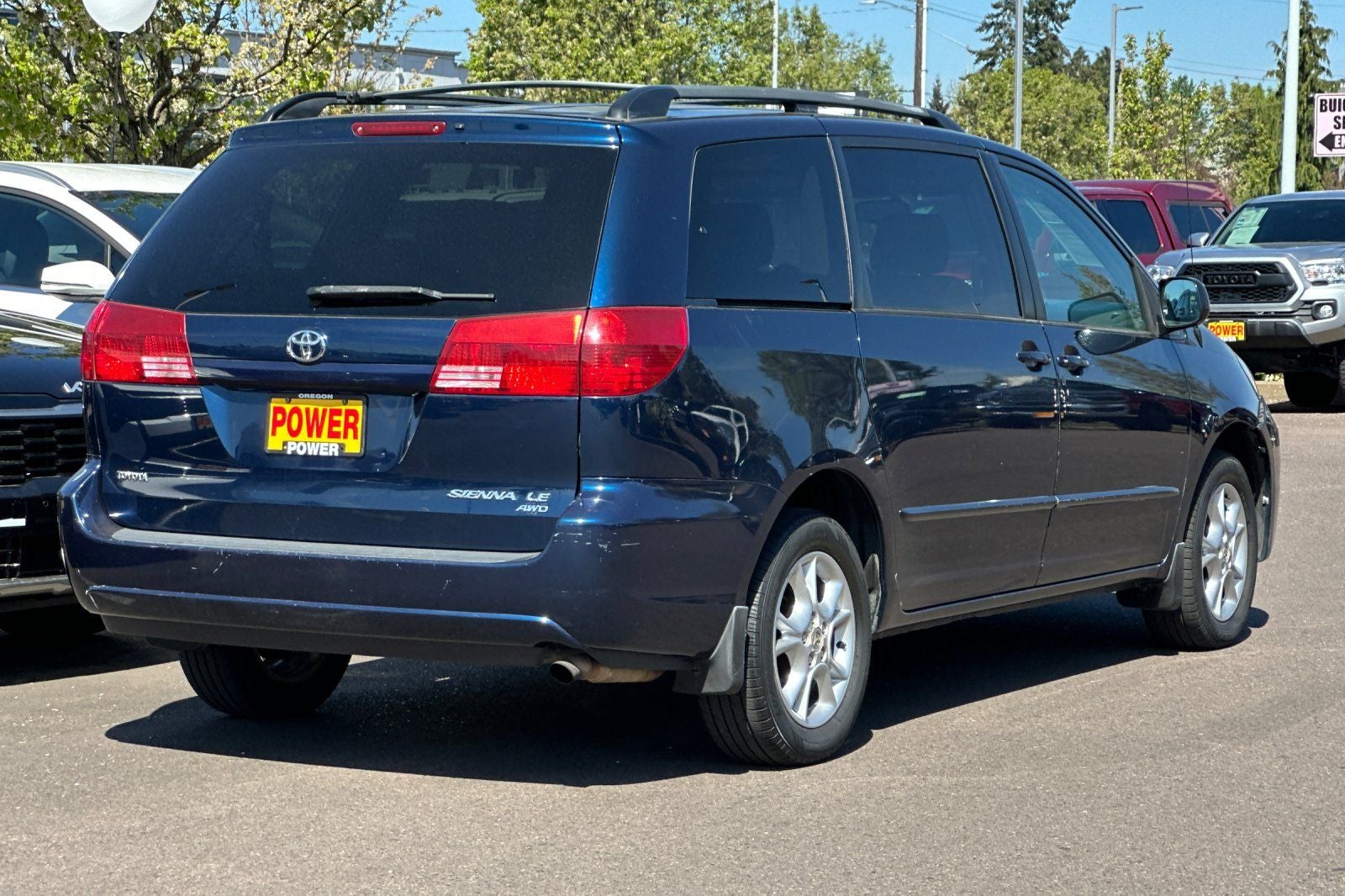2004 Toyota Sienna LE