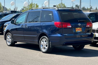 2004 Toyota Sienna LE