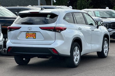 2023 Toyota Highlander LE