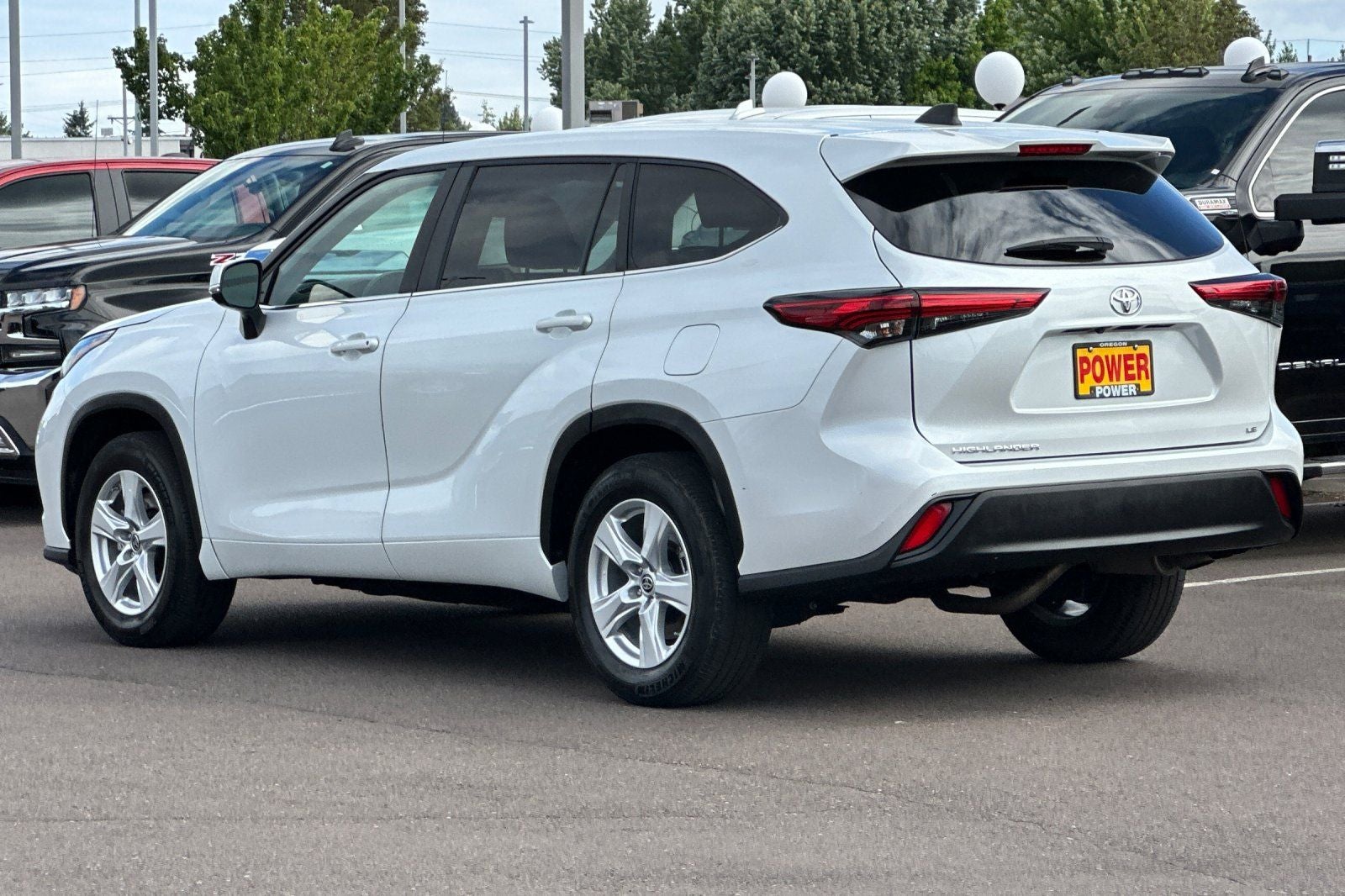 2023 Toyota Highlander LE