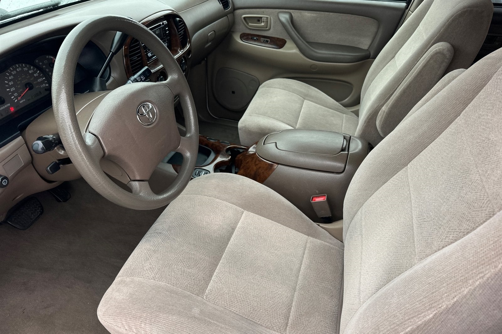 2003 Toyota Sequoia SR5