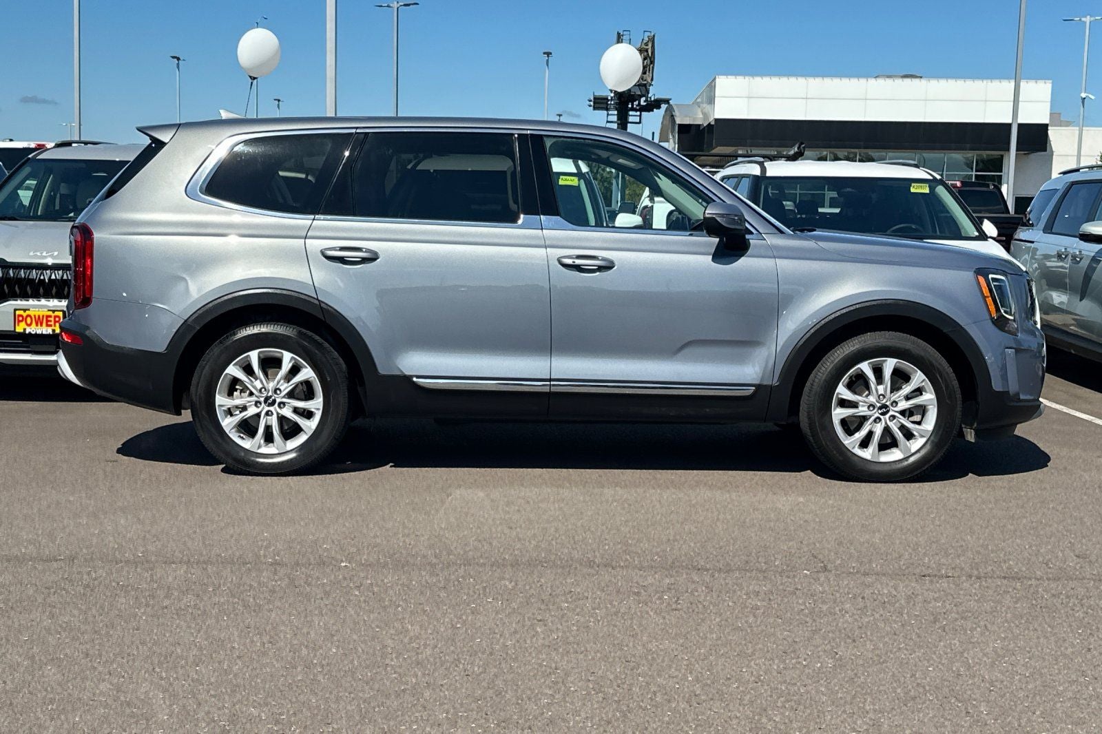 2022 Kia Telluride LX