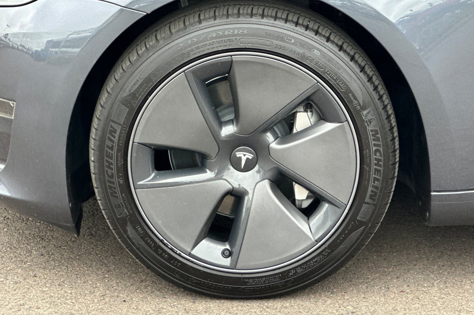 2023 Tesla Model 3 Base