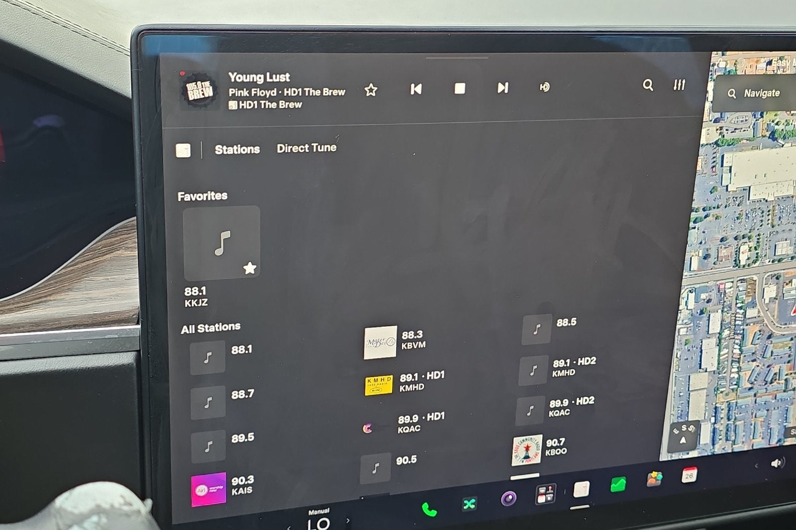 2022 Tesla Model S Base