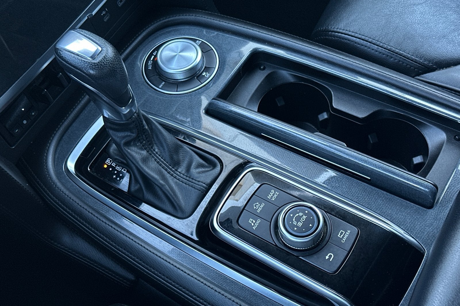 2022 Nissan Armada SL