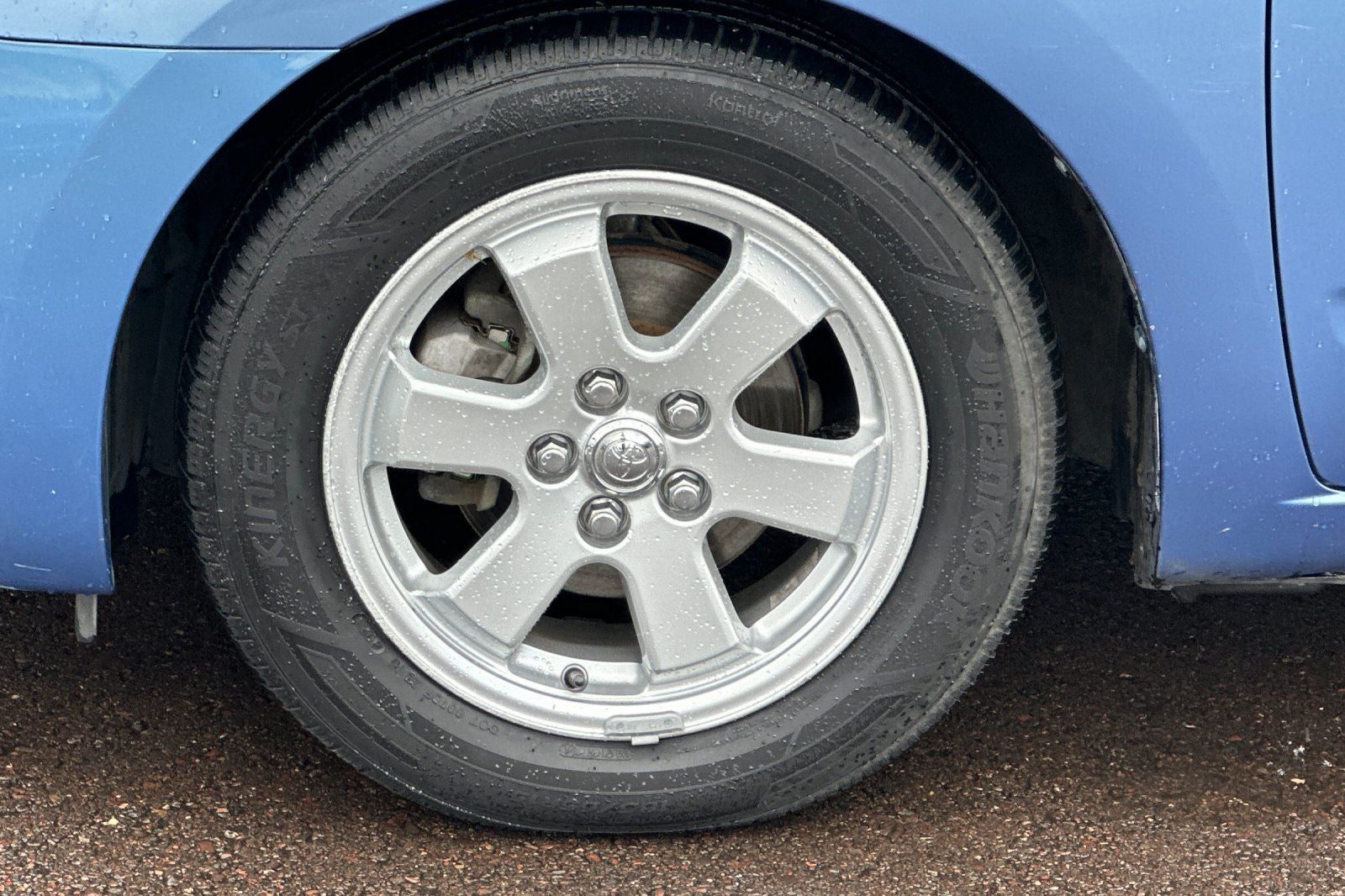 2005 Toyota Prius Base