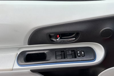 2013 Toyota Prius c Three