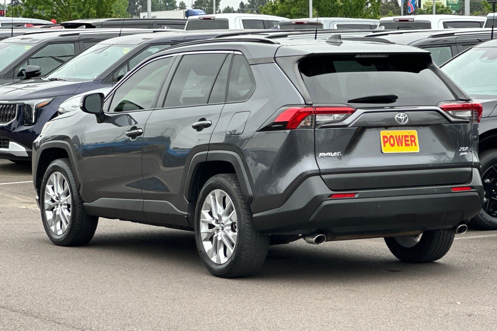 2019 Toyota RAV4 XLE Premium