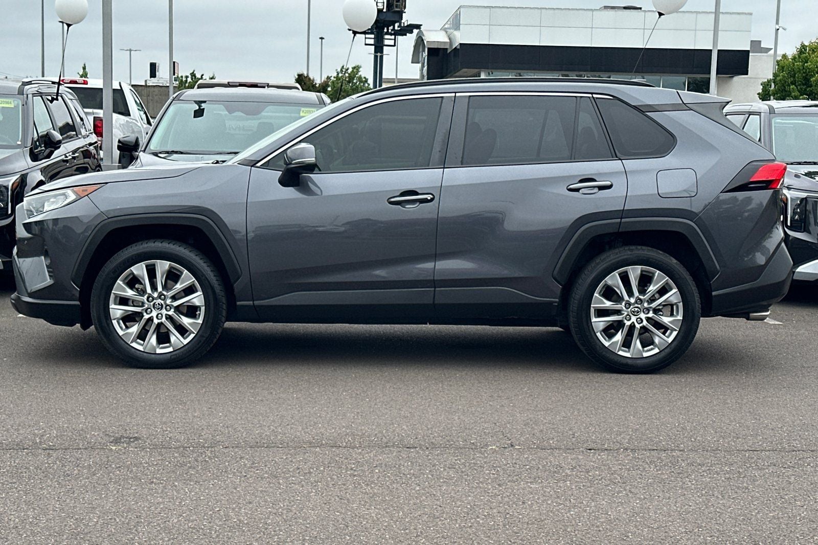 2019 Toyota RAV4 XLE Premium