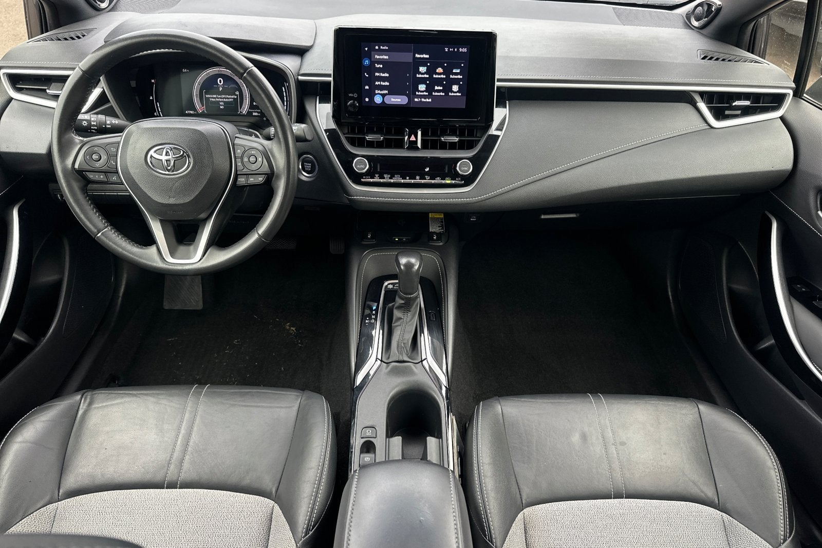 2023 Toyota Corolla Hatchback XSE