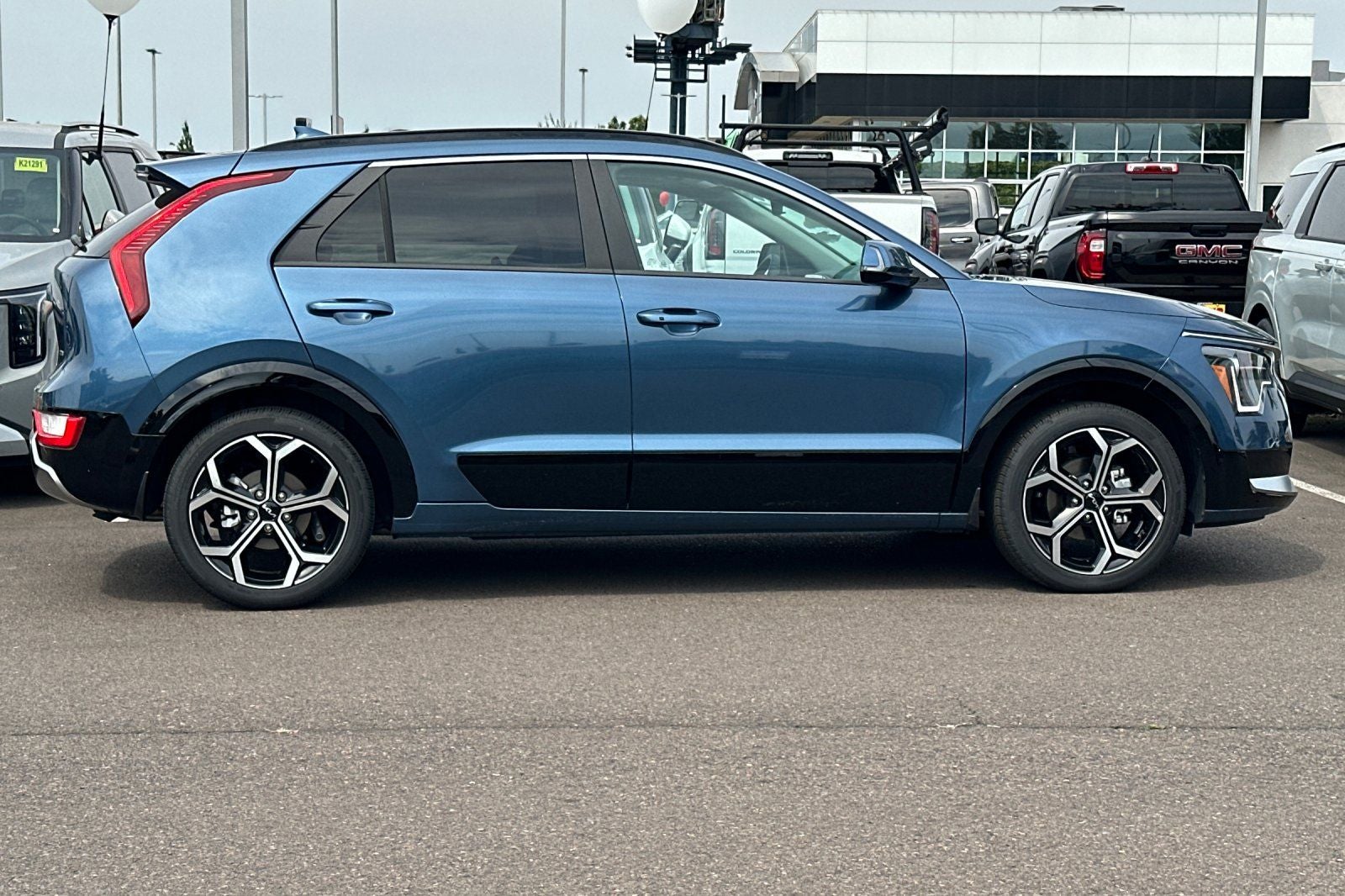 2025 Kia Niro EX Touring