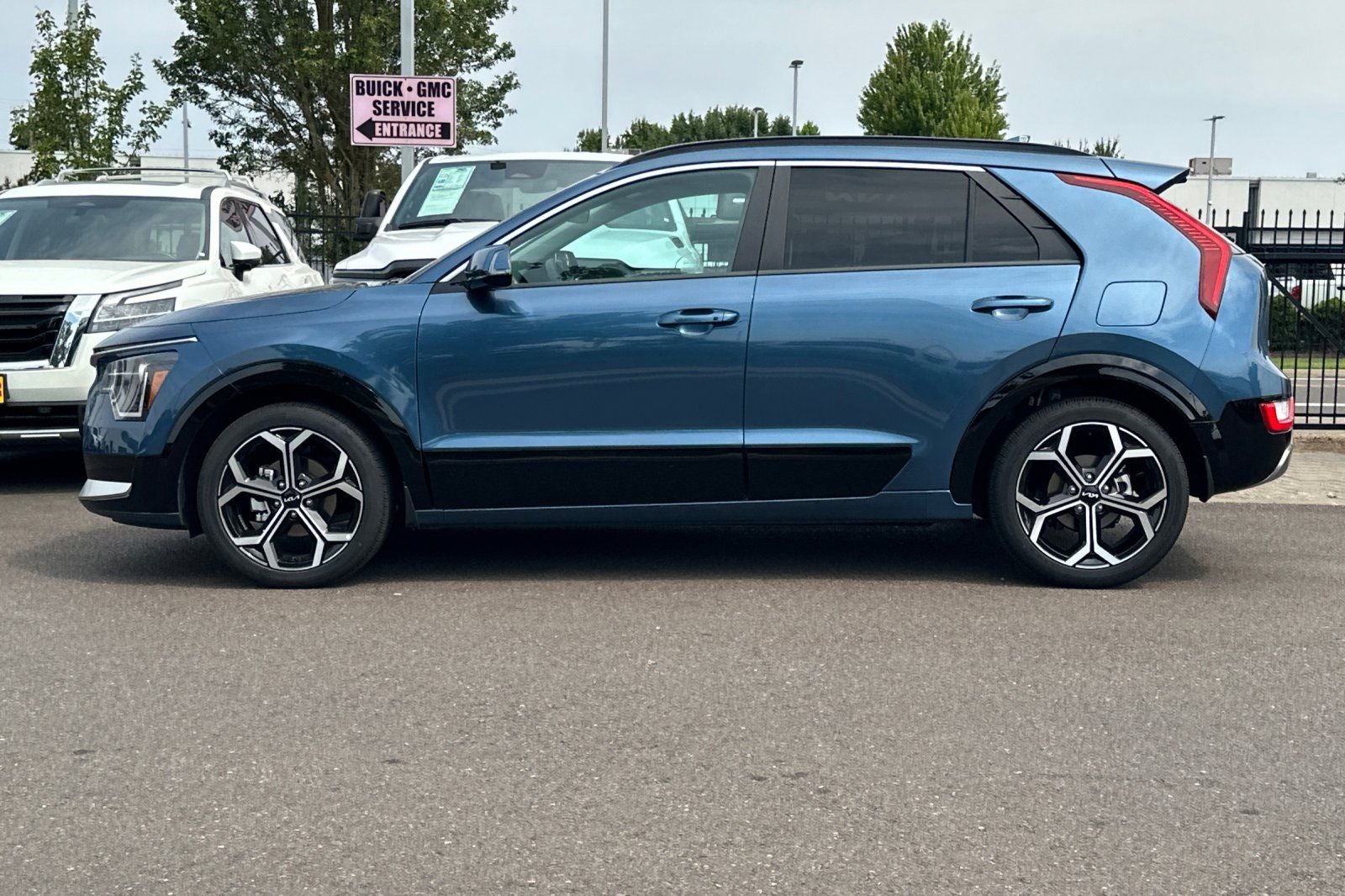 2025 Kia Niro EX Touring