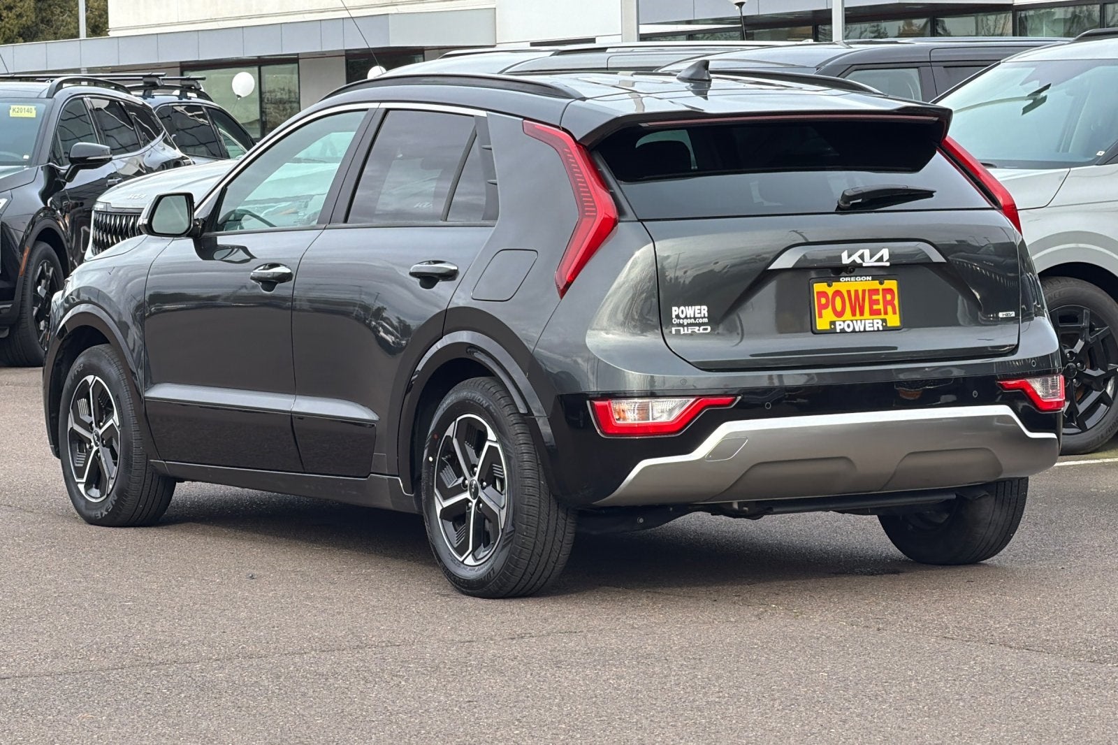 2023 Kia Niro SX